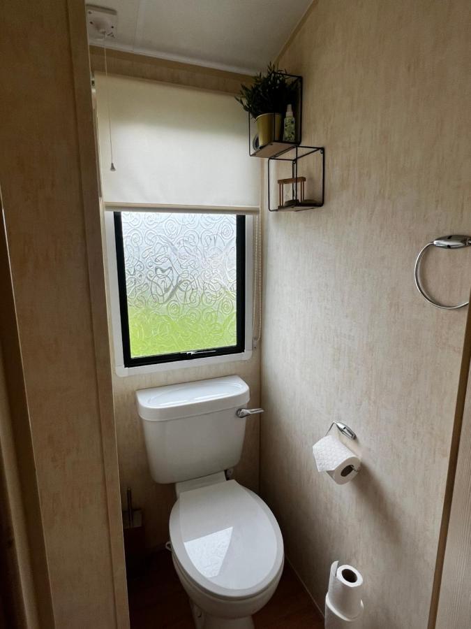 Jungle House No.26 At Three Lochs Holiday Park Newton Stewart Dış mekan fotoğraf